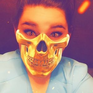 Meet your Posher, Karissa